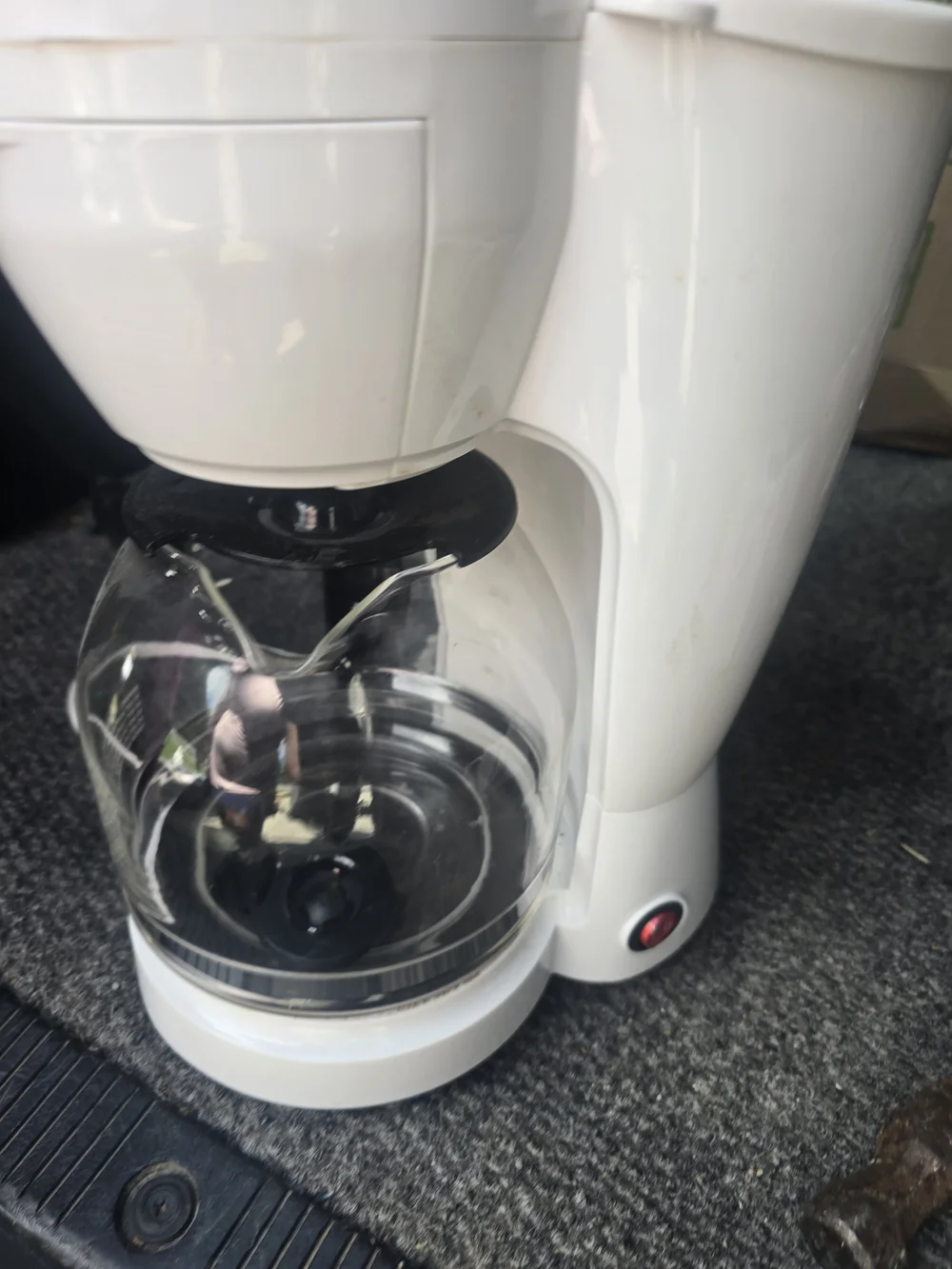 White Drip Coffee Maker - Compact Home Kitchen Brewer